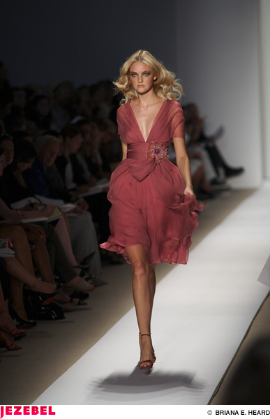 Illustration for article titled J. Mendel Spring/Summer '08 Show & Scene